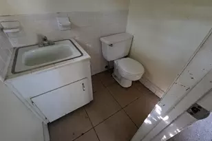 408 Dwyer St, Angleton, TX 77515 - Photo 9