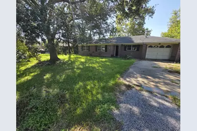 408 Dwyer Street, Angleton, TX 77515 - Photo 17