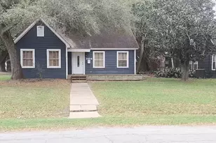 2824 5th St, Bay City, TX 77414 - Photo 1