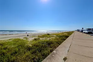 6102 Seawall Blvd, Galveston, TX 77551 - Photo 5