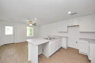 614 Rd 5203, Cleveland, TX 77327 - Photo 15