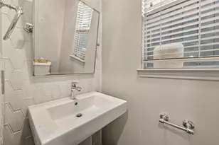 1212 W Alabama St, Houston, TX 77006 - Photo 13