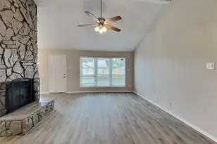 10107 King Ranch Ln, Sugar Land, TX 77498 - Photo 3