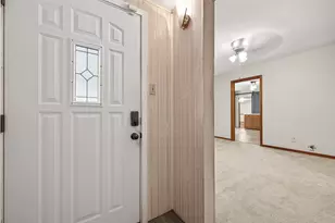 610 E Houston St, Highlands, TX 77562 - Photo 7