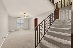 610 E Houston St, Highlands, TX 77562 - Photo 15