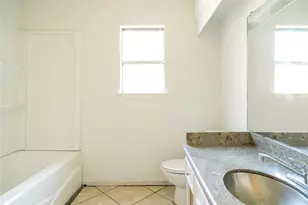 12356 Newbrook Dr, Houston, TX 77072 - Photo 11