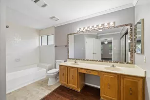 2710 Golden Leaf Dr, Houston, TX 77339 - Photo 25