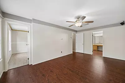 2710 Golden Leaf Drive, Houston, TX 77339 - Photo 17