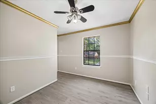 2710 Golden Leaf Dr, Houston, TX 77339 - Photo 19