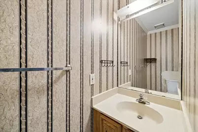 2710 Golden Leaf Drive, Houston, TX 77339 - Photo 23