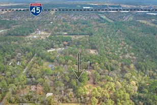 3027 Pine Acres Dr, Conroe, TX 77384 - Photo 11