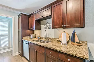 7000 Seawall Blvd, Galveston, TX 77551 - Photo 15