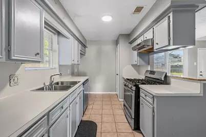 5112 Parsley Street, Baytown, TX 77521 - Photo 9