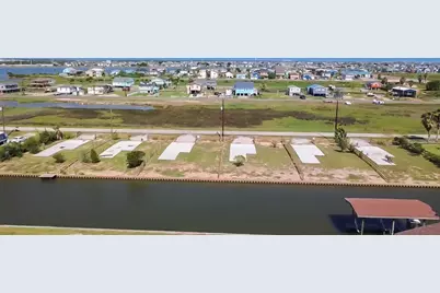 7140 Beau Terre, Hitchcock, TX 77563 - Photo 3