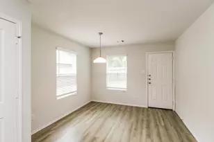 2911 Karin Crst Ln, Conroe, TX 77304 - Photo 5