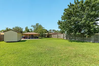 1412 Buchta Road, Angleton, TX 77515 - Photo 17