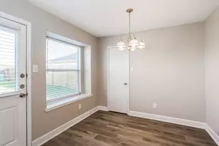 5415 Espuela Ln, Baytown, TX 77521 - Photo 7