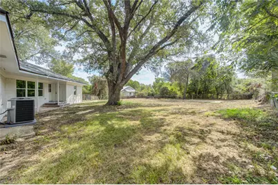 713 S Holland Street, Bellville, TX 77418 - Photo 31