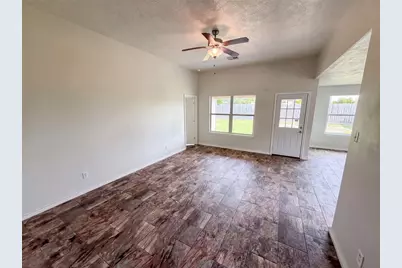 9002 Barracuda Drive, Texas City, TX 77591 - Photo 3
