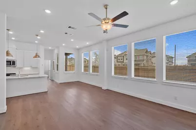 10102 Sonoran Valley Court, Iowa Colony, TX 77583 - Photo 5