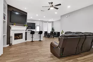 174 Horn Ct, Baytown, TX 77523 - Photo 5