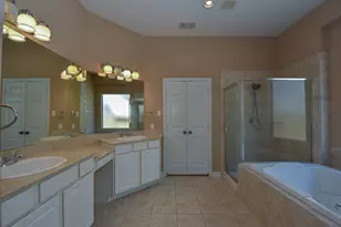 14207 Ashmore Reef Ct, Sugar Land, TX 77498 - Photo 17