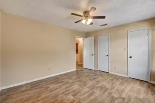 1706 Longview St, Conroe, TX 77301 - Photo 23