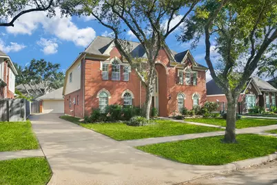 4323 Magnolia Lane, Sugar Land, TX 77478 - Photo 3