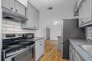 8714 Amblewood Dr, Houston, TX 77099 - Photo 7