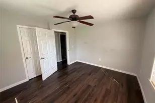 8125 Shotwell St, Houston, TX 77016 - Photo 9