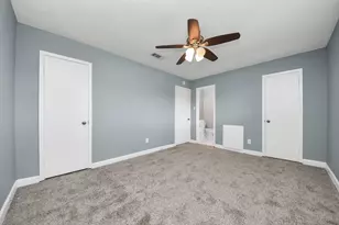 16607 Barcelona Dr, Friendswood, TX 77546 - Photo 9