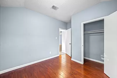 11059 Landsbury Circle, Houston, TX 77099 - Photo 5