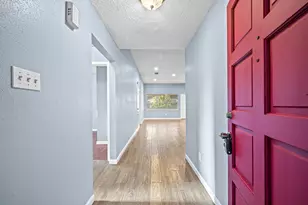 11059 Landsbury Cir, Houston, TX 77099 - Photo 3