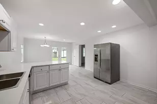 1426 Shawnee St, Houston, TX 77034 - Photo 11