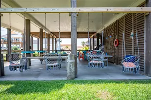 866 Townsend Dr, Crystal Beach, TX 77650 - Photo 35