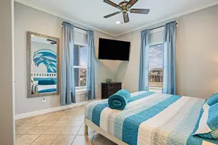866 Townsend Dr, Crystal Beach, TX 77650 - Photo 23