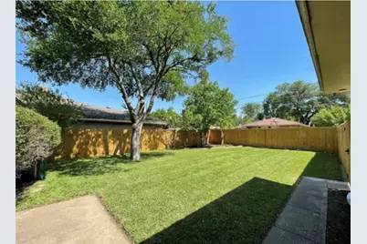 1940 Shady Glen Lane, Dallas, TX 75232 - Photo 9