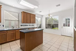 3326 Lakeway Ln, Pearland, TX 77584 - Photo 17