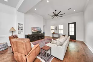511 Kyle St, Sugar Land, TX 77478 - Photo 11