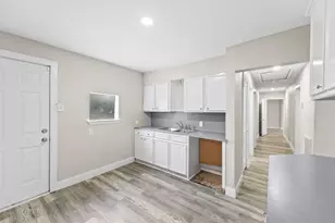 1405 Palm St, La Marque, TX 77568 - Photo 11