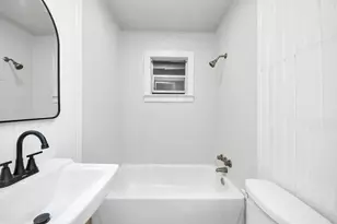 3804 Lila St, Houston, TX 77026 - Photo 9