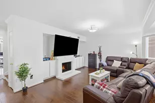 1950 Augusta Dr, Houston, TX 77057 - Photo 5