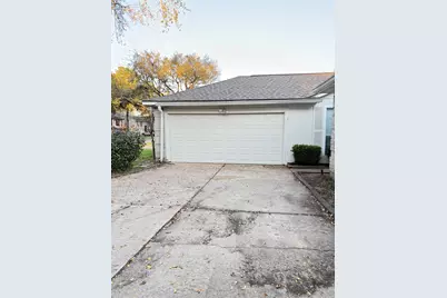 15307 Pebble Lake Drive, Houston, TX 77095 - Photo 33