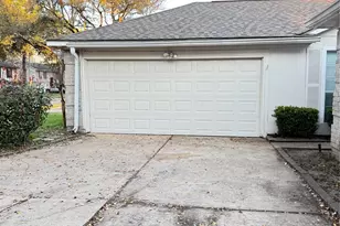 15307 Pebble Lake Dr, Houston, TX 77095 - Photo 33