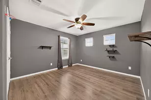 6528 Castle Loch Ct, Houston, TX 77048 - Photo 37