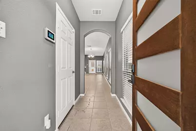 6528 Castle Loch Court, Houston, TX 77048 - Photo 9