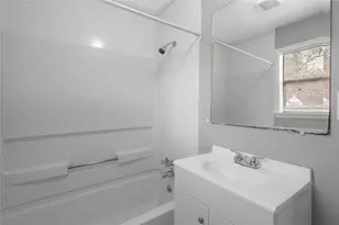 700 Gray St, Huntsville, TX 77320 - Photo 11