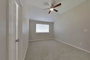 423 Lazy Ln, Montgomery, TX 77356 - Photo 7