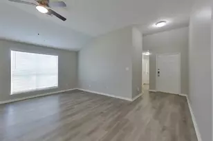 423 Lazy Ln, Montgomery, TX 77356 - Photo 3