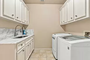 156 April Waters Dr W, Conroe, TX 77356 - Photo 25